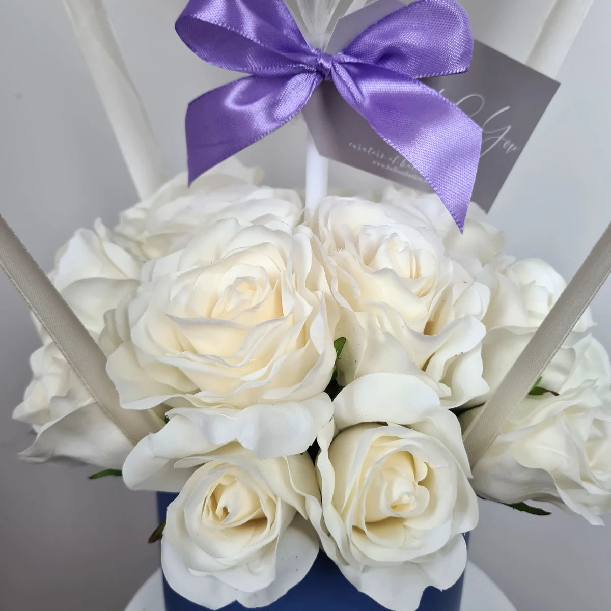 Eternal Pot | Faux Flowers - Eternal White